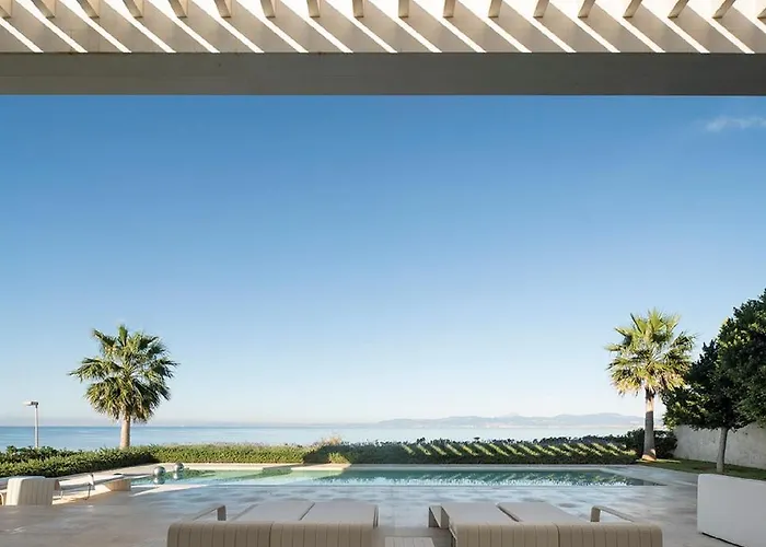 Palma Bay Front Line